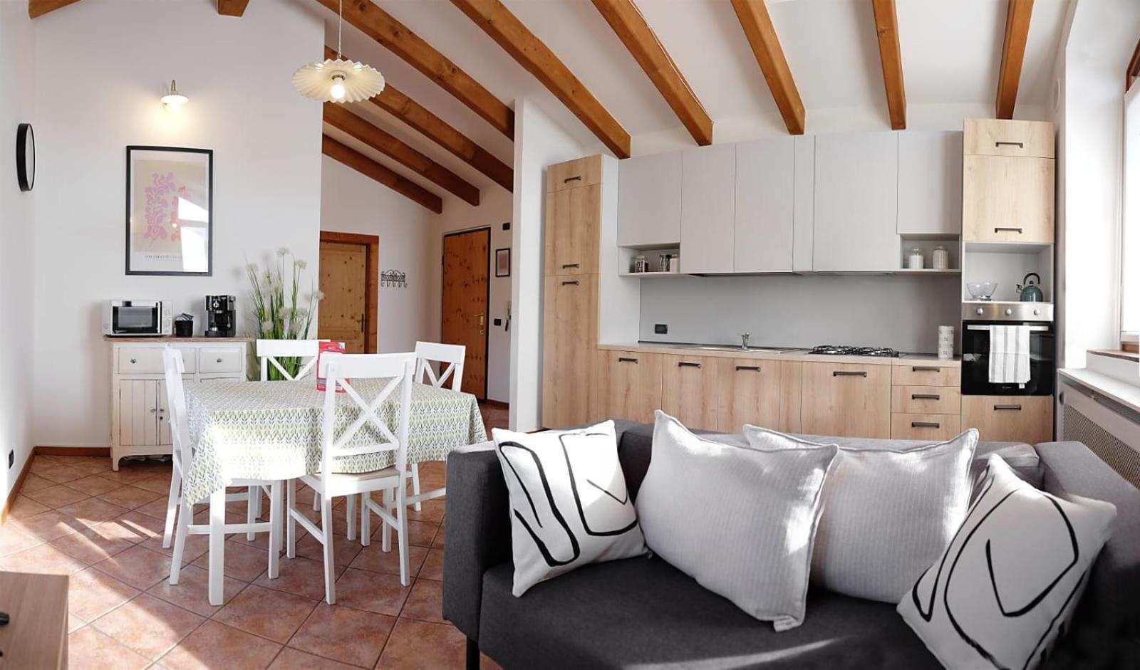 Apartmán La Casa Di Athos Tenna Exteriér fotografie
